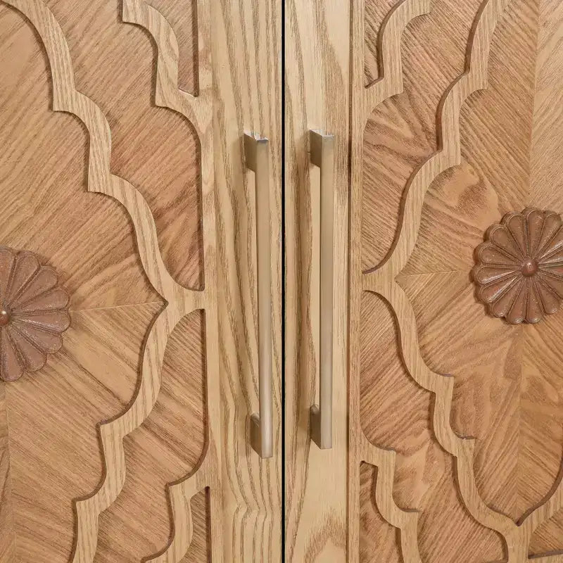 Mobile Mid Century Modern da 62,99" con Ante Intagliate a Fiori e Ripiani Regolabili
