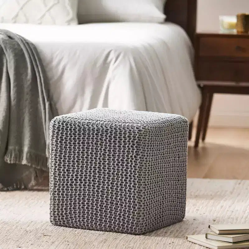 Pouf cubo in maglia