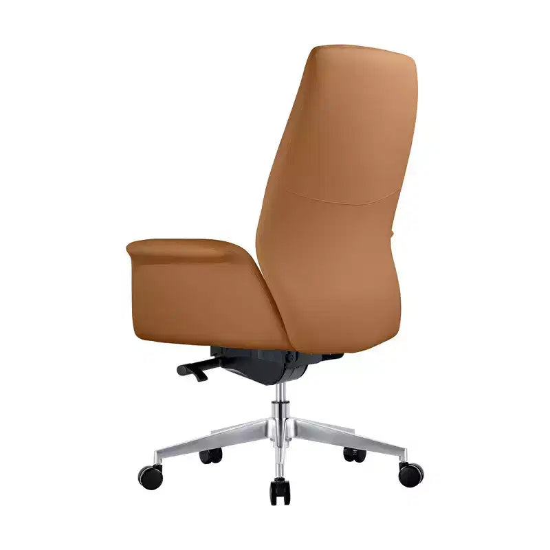 Sedia da ufficio ergonomica con telaio in alluminio e seduta in similpelle