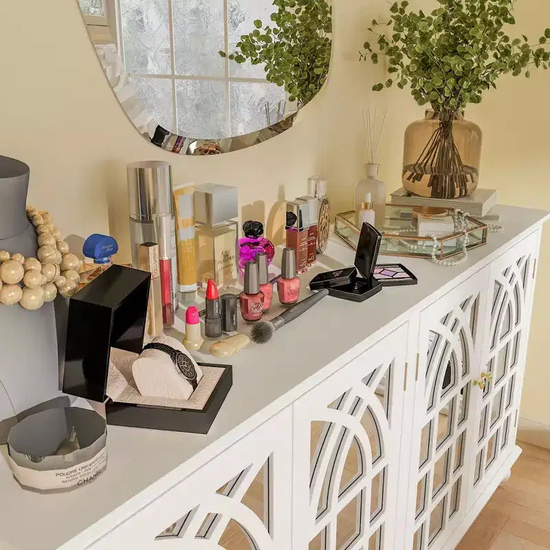 Credenza Bianca da 63 Pollici con Ante a Specchio Arcuate